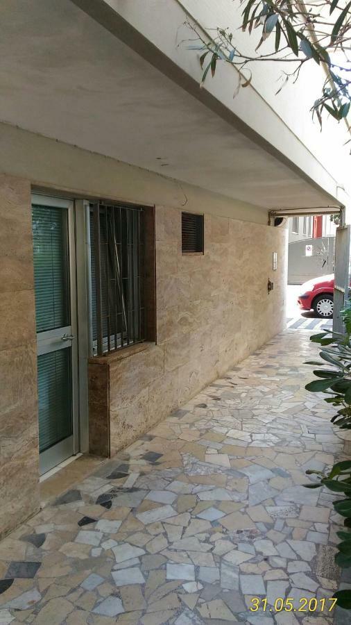 Monolocale Via Leopardi Hotel Pescara Exterior foto